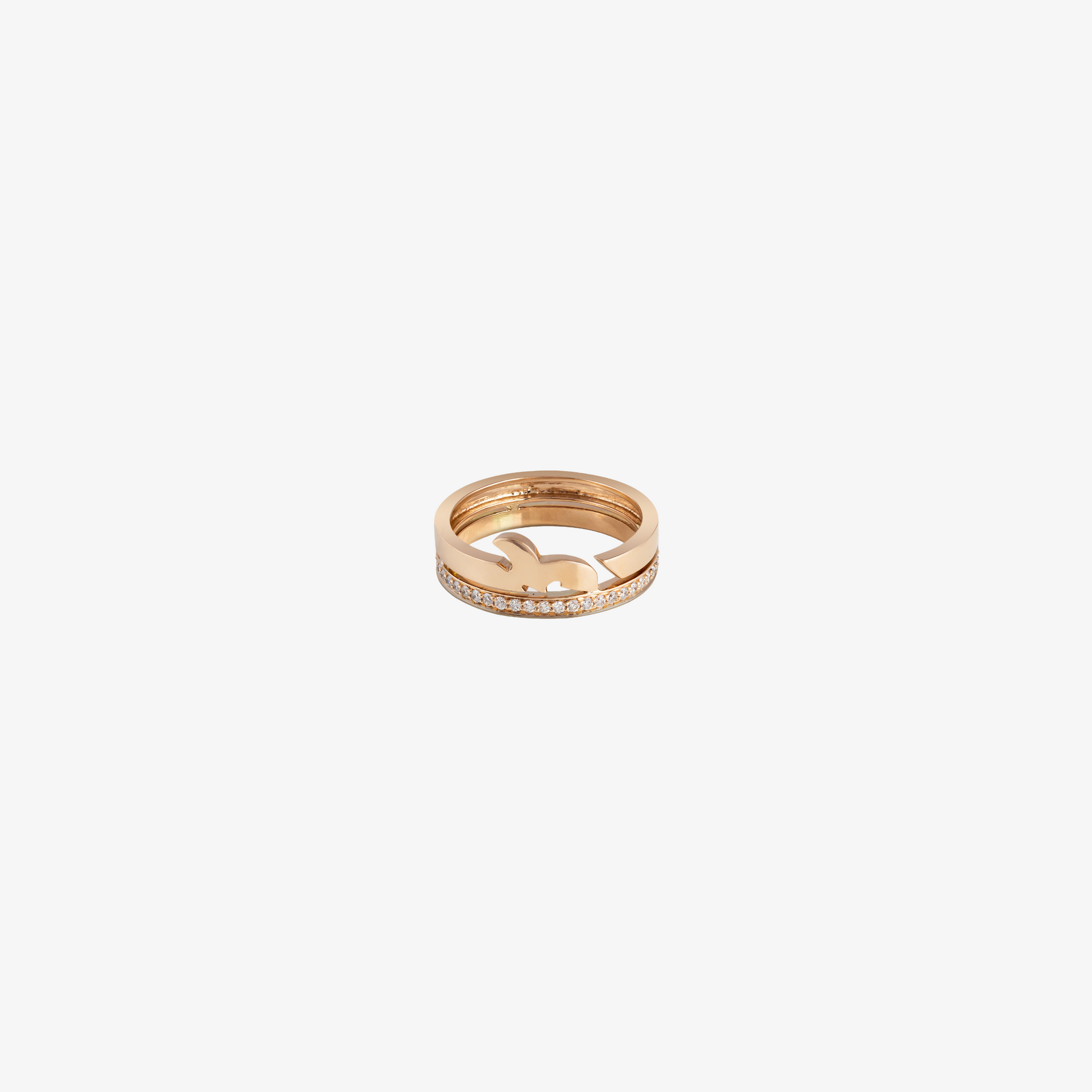 HOBBI - Circle Diamond & Gold Letter Ring