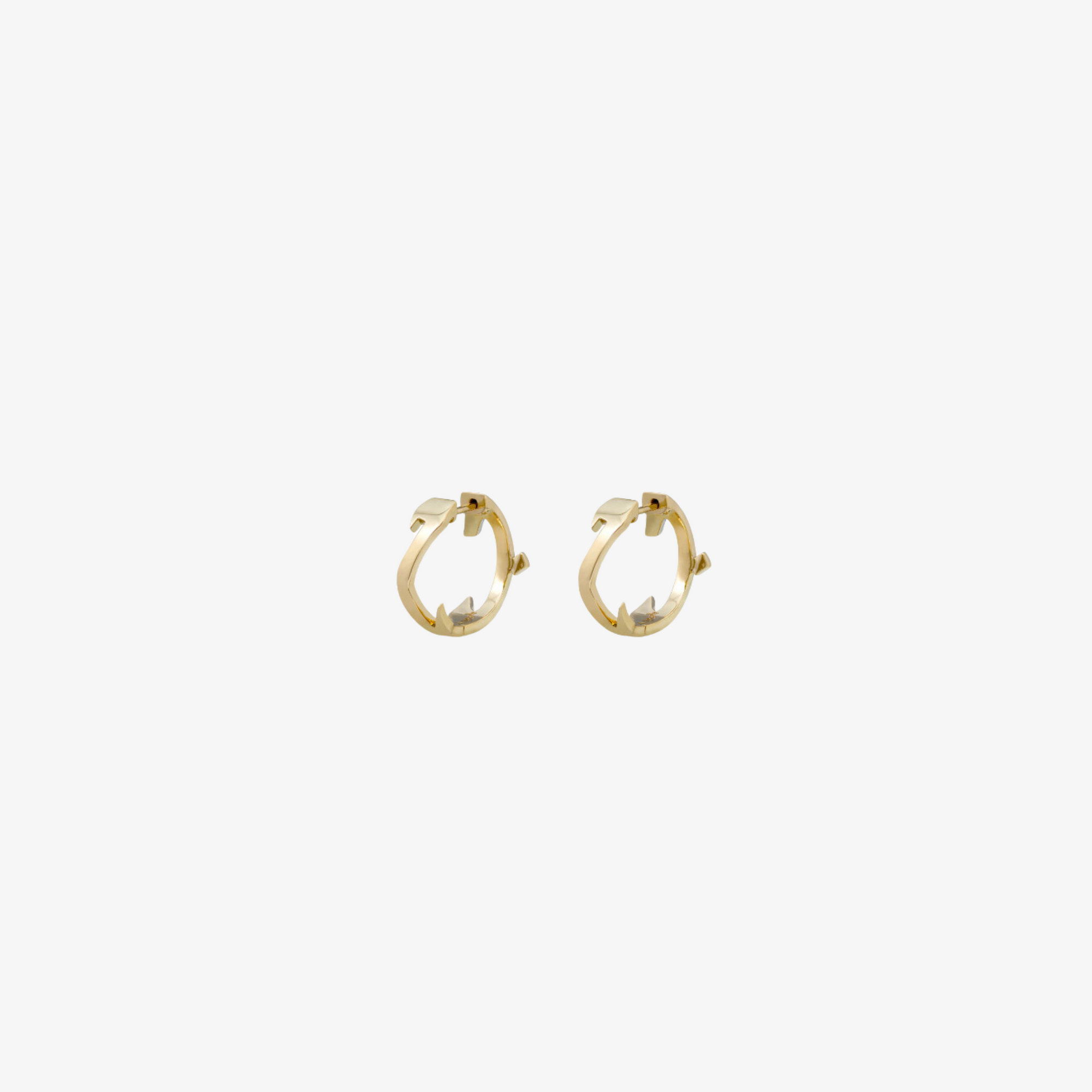 HOBBI - 18K Gold "Love" Earrings